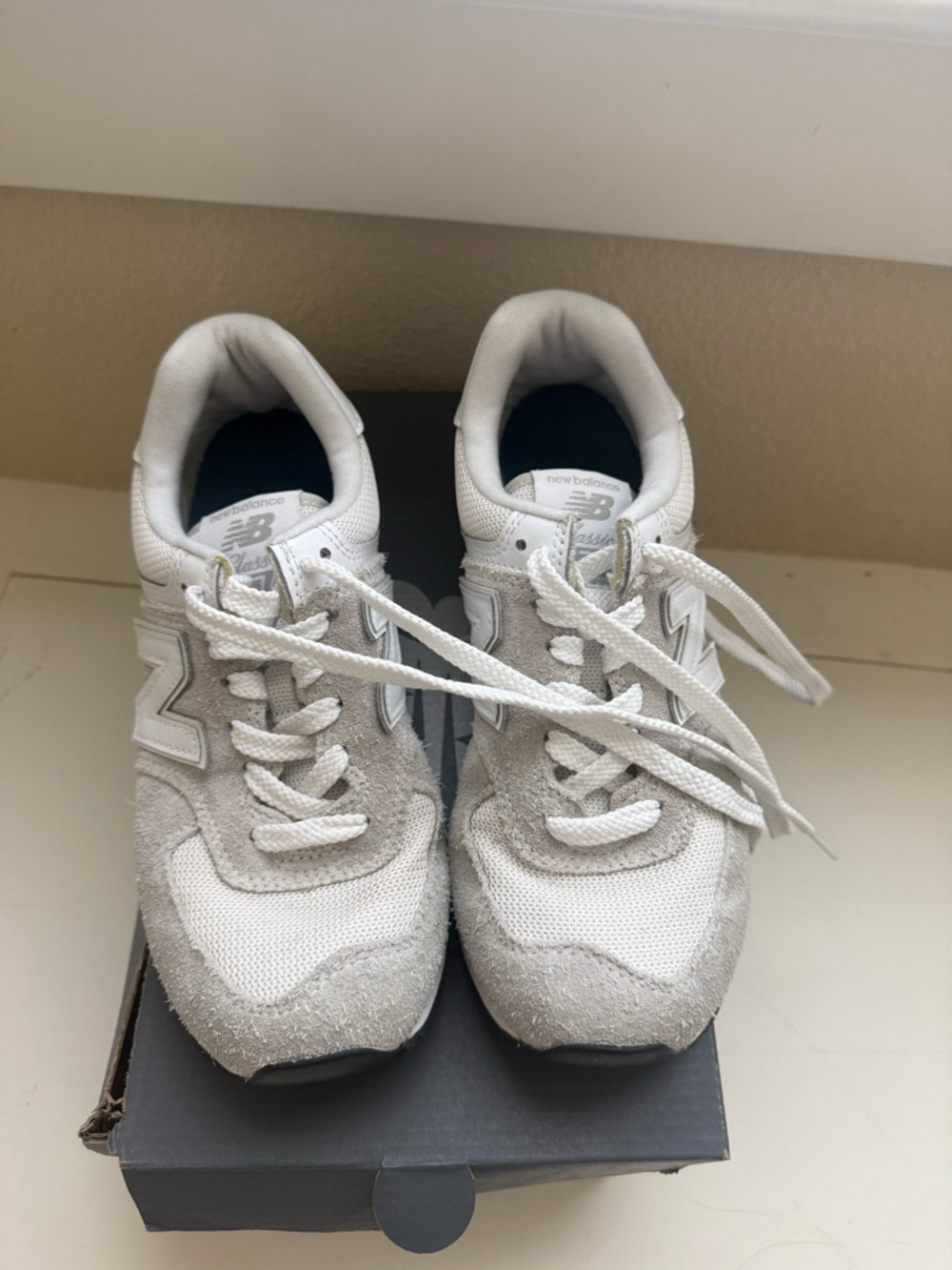 New Balance Off-White/Tan Knit-Textured Sneaker Interior Label